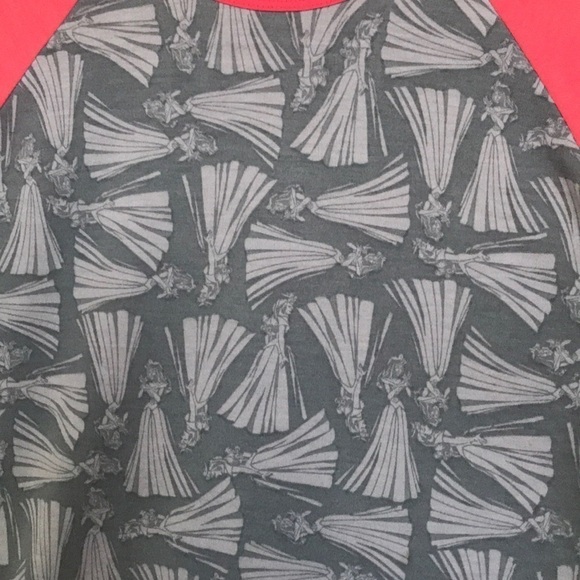 LuLaRoe Raglan Sleeves Disney‎ Princess Aurora Print Randy Top - Picture 2 of 9